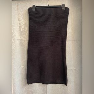 Women’s size XL black knit skirt